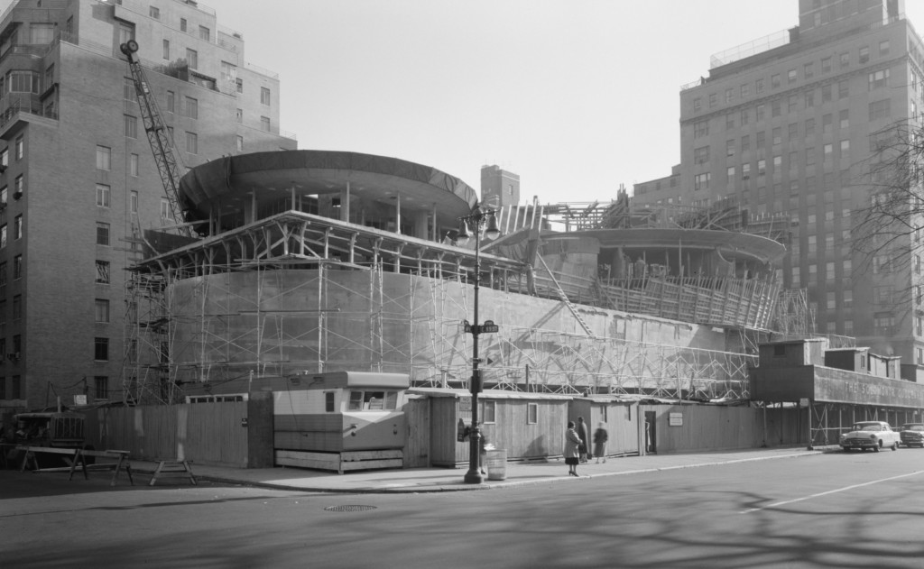 Guggenheim_Museum_construction_LOC_gsc.5a25494