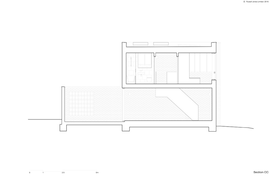 Mews House_Russell Jones_06 Section CC