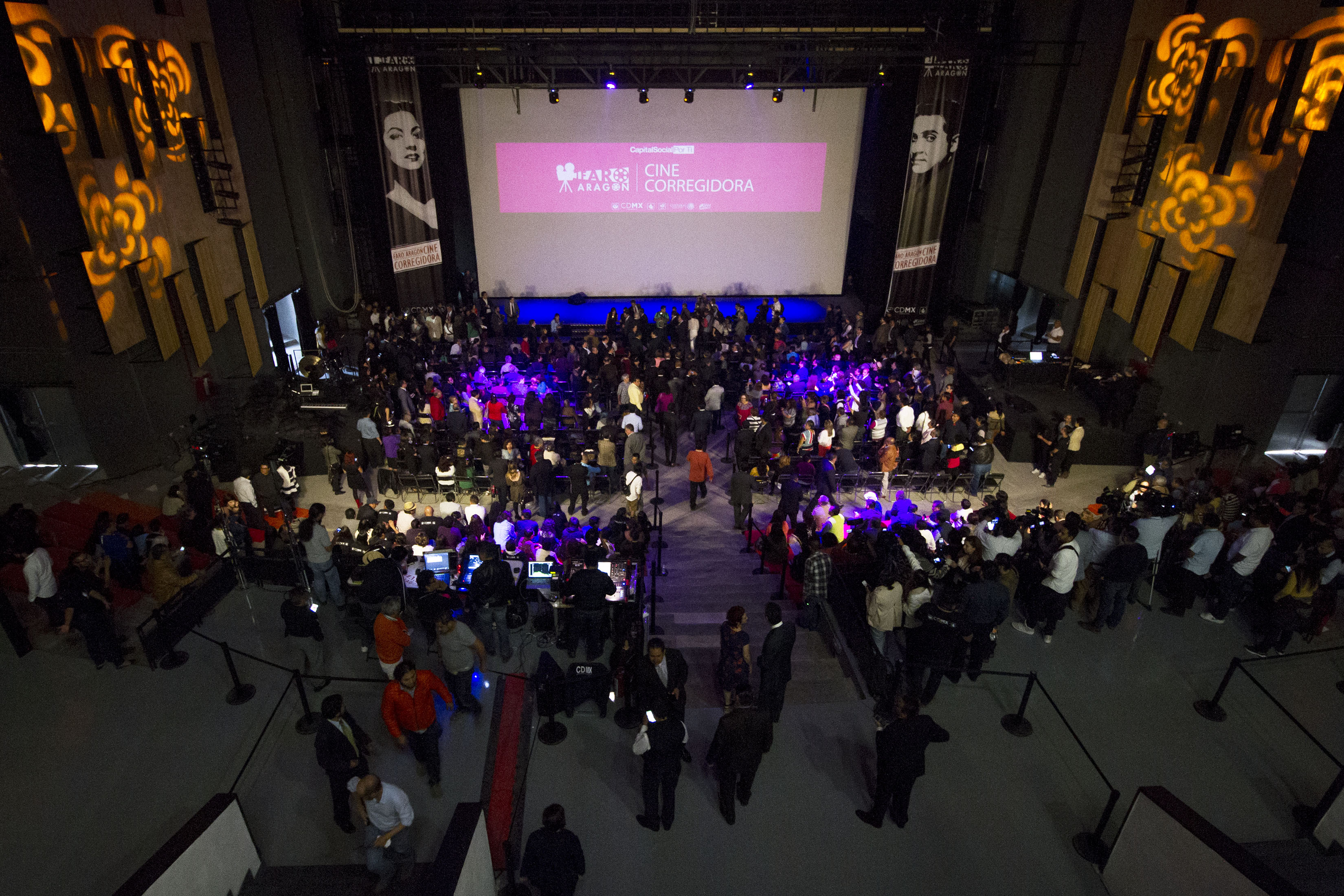 Evento de inauguración del Faro Aragón